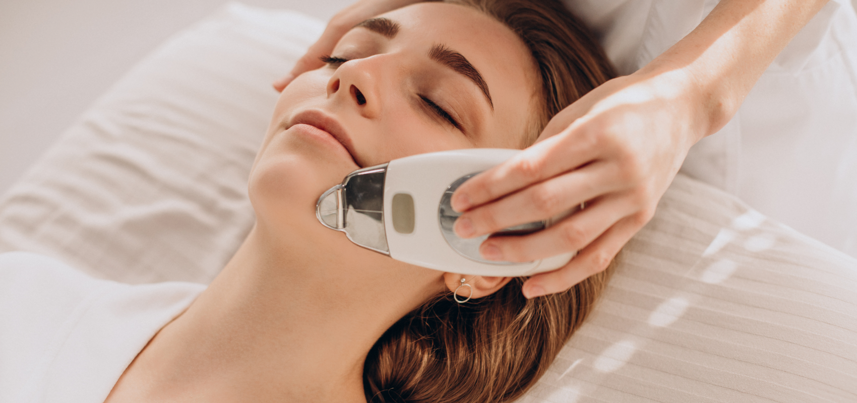 Facial beauty device